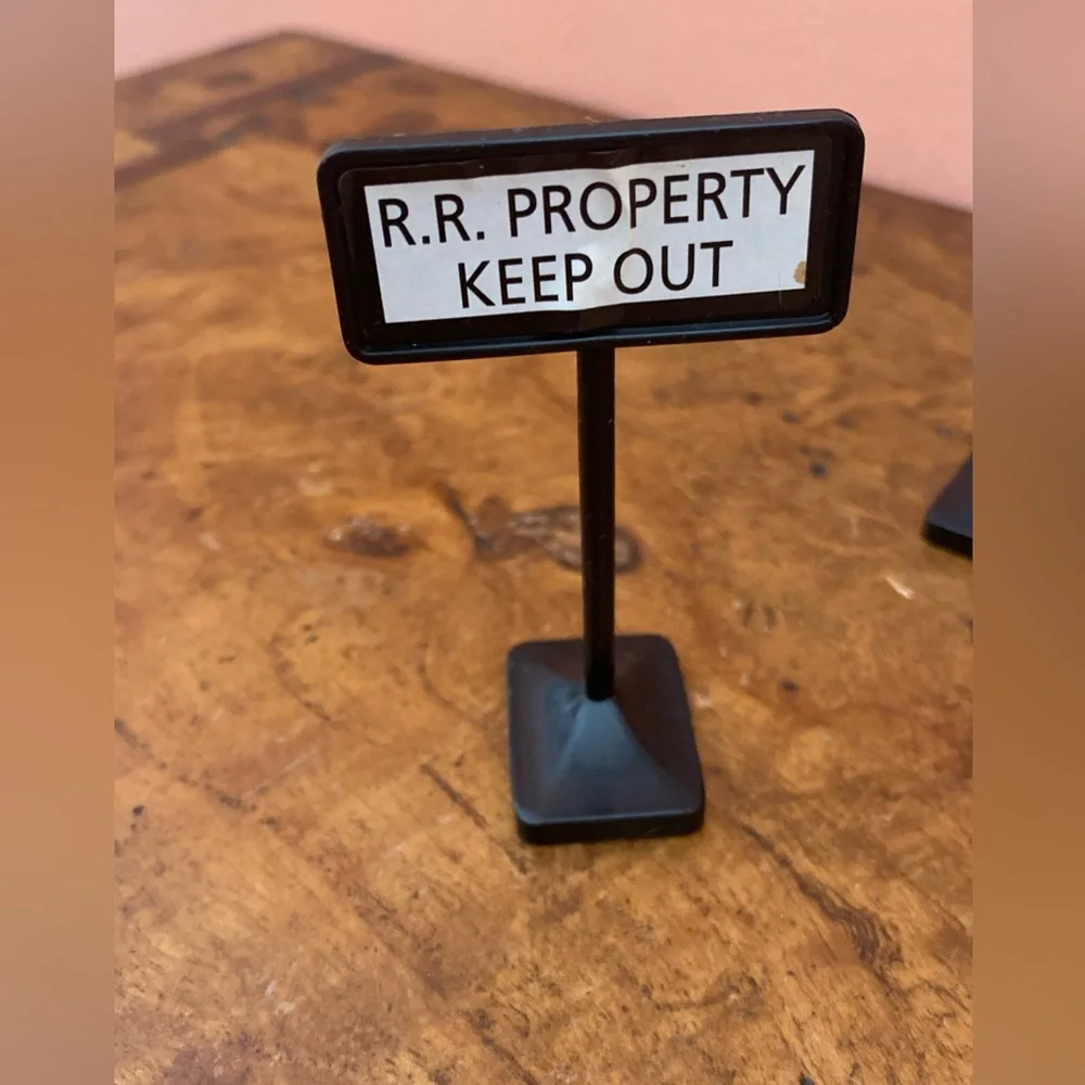 Eztec 37189 North Pole Express Christmas Train Replacement 7 Road Signs - Picture 8 of 13